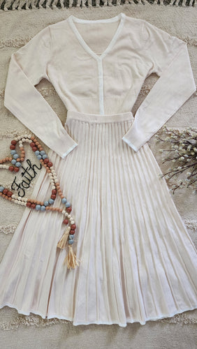 Knit pleated set/ top and skirt