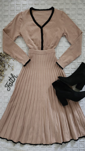 Knit pleated set/ top and skirt