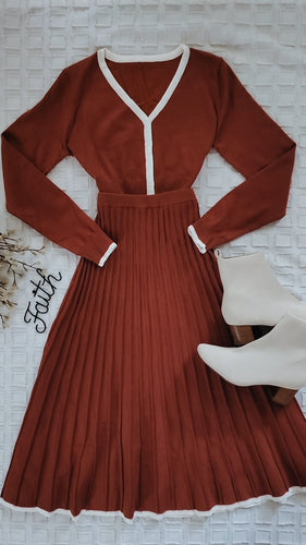 Knit pleated set /top and skirt