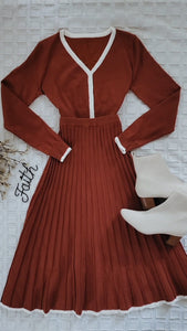 Knit pleated set /top and skirt
