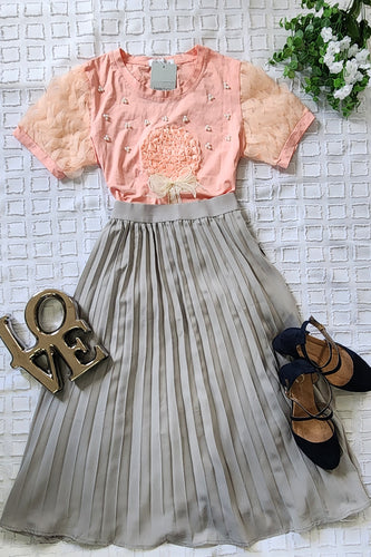 Pleated skirt