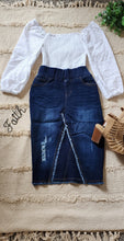 Load image into Gallery viewer, Dark indigo wash denim skirt